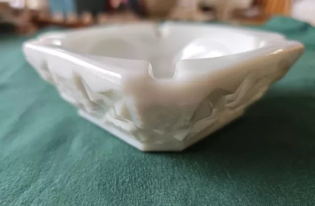 Vintage Westmoreland Glass Milkglass Ashtray Old Quilt Pattern