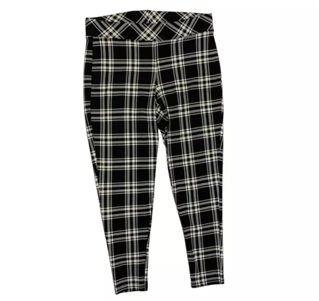 Torrid Women's Leggings Size 1 / US 1X Black White Plaid Stretch Cotton Cropped