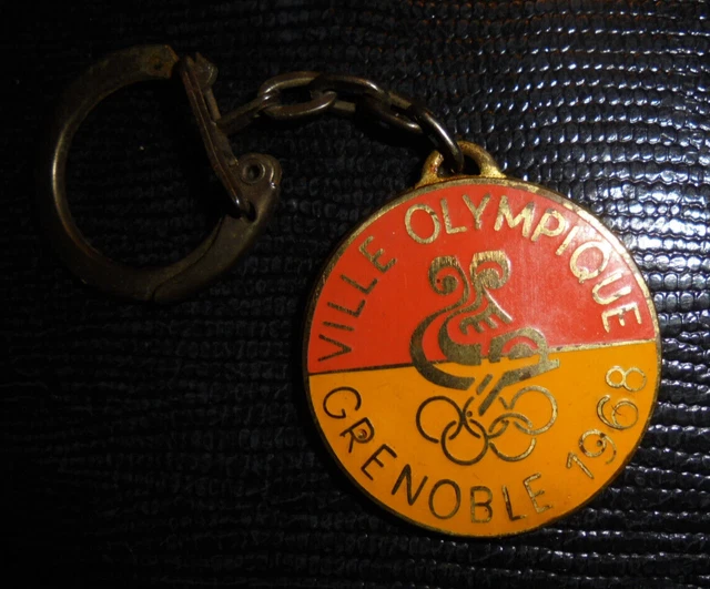 Porte-clés Métal Jeux Olympiques De Grenoble 1968 Ski Montagne - Vintage, Très Bon état