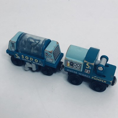thomas the train water