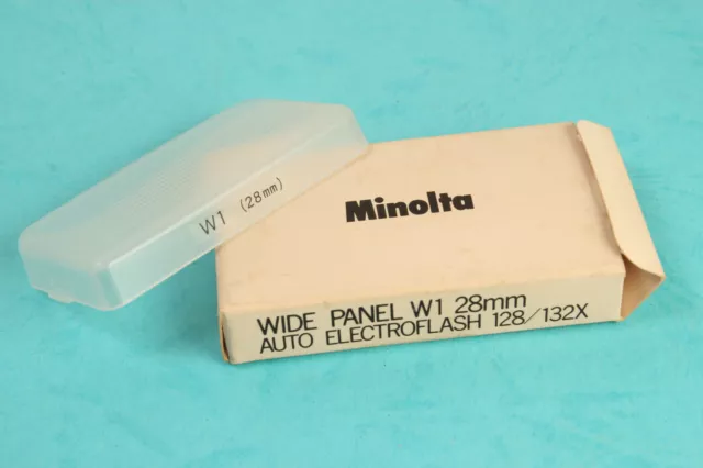 Minolta Wide Panel W1 28mm for Auto Electroflash 128 & 132X