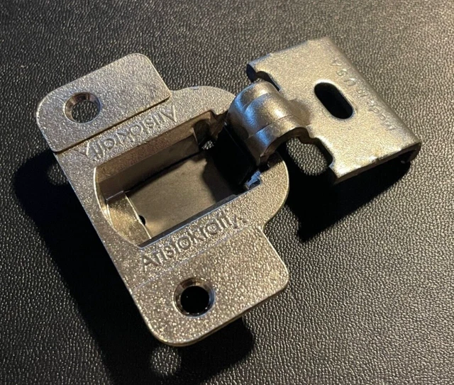 ARISTOKRAFT 2110 3A Hinge Self Closing 09J Plate 1/2" OL