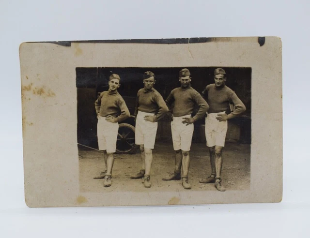 Antica foto cartolina con Soldati marina fanteria italiana in posa molto bella