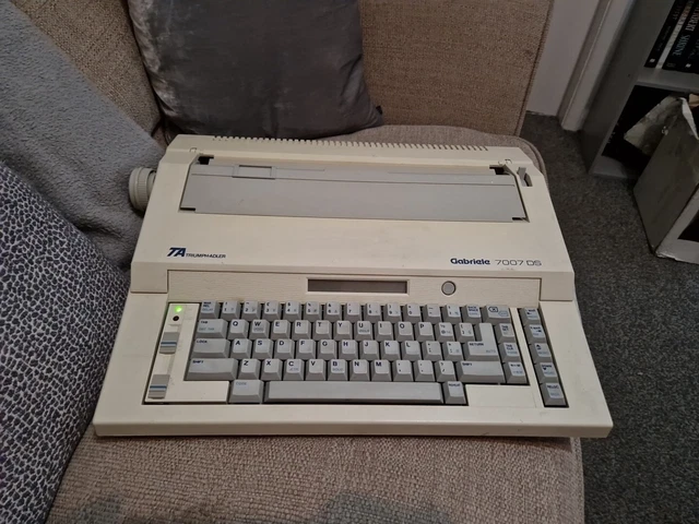 Farbband Für Triumph-Adler Gabriele 100 DS - Schreibmaschinenband Schwarz Von Faxland