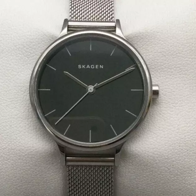 Skagen Anita Watch Women 30mm Silver Tone Black Dial Mesh Band New Battery