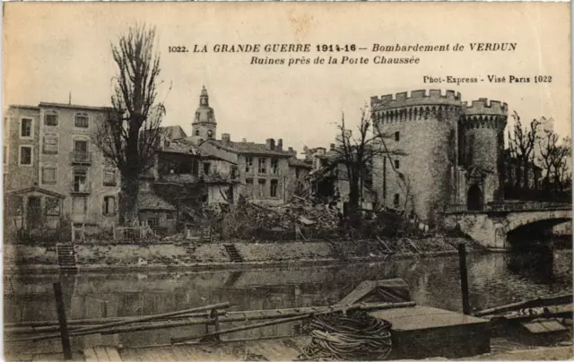 CPA Military Bombing of Verdun - Ruins near the Gateway (91846)