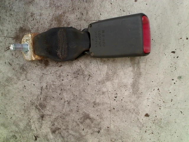 GÜRTELSCHNALLE LINKS HINTEN Peugeot 107 Hatchback 1.0 12V (384F(1KR)) 2008