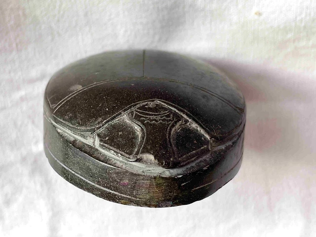 SCARABÉE DE COEUR. Égypte, basse époque en schiste 5