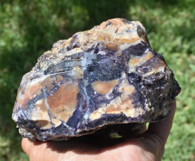 3.90 LB  TIFFANY STONE Rough , Bertrandite, Fluorite (BVC) 3