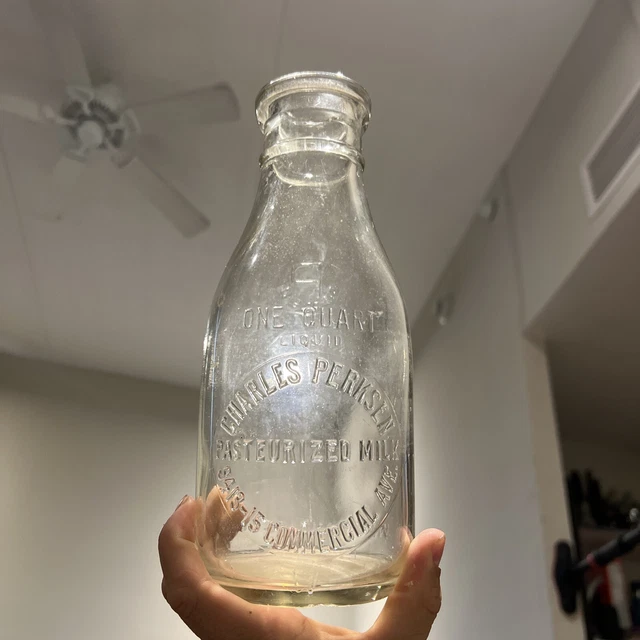 Antique Quart Milk Bottle Charles Perksen Chicago IL Slug Plate Commercial Ave