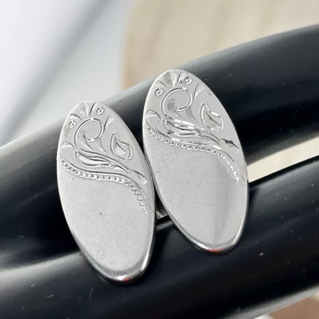 Vintage Men’s Cufflinks Silver Tone Etched Flower Scroll Oval 1”  Pair Of 2