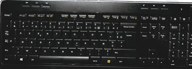 Touches De Rechange Pour Clavier Logitech K740 Illuminé AZERTY – Référence Y-UY95, Occasion