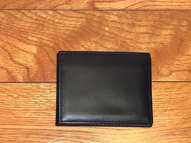 marc jacobs trifold wallet