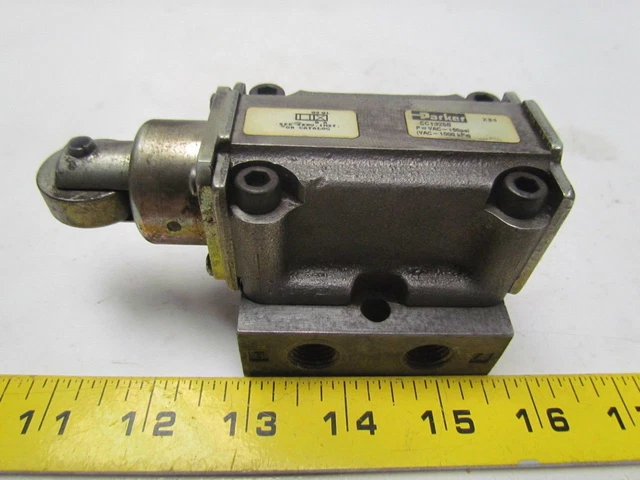 Parker CC1325B Air control valve roller cam spring return 1/4" port