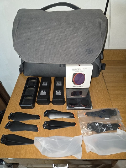 DJI MAVIC 3 Fly More Kit + Filtri Freewell EUR 399,00 - PicClick IT