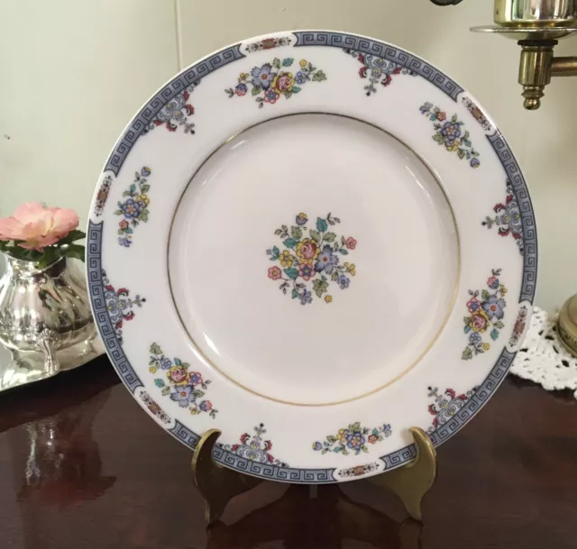 VINTAGE ROYAL DOULTON of England 6.5” Bread & Butter PLATE in Blue COTSWOLD