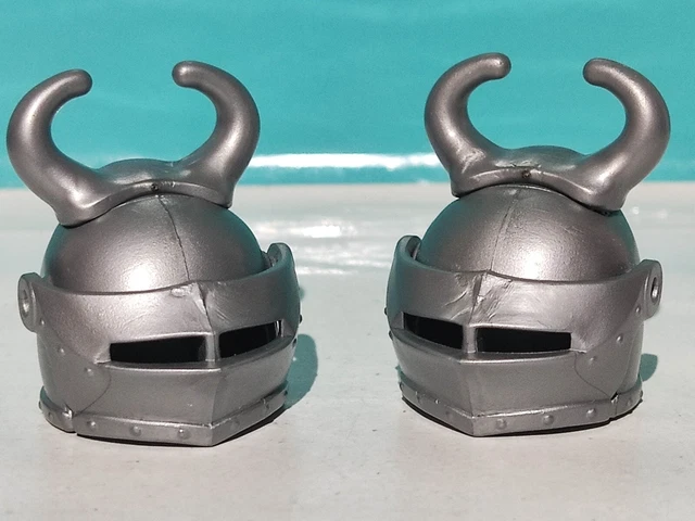 Lot De 5 Casques De Chevalier Médiéval Playmobil Avec Cornes De Taureau - Pièces Détachées D'occasion