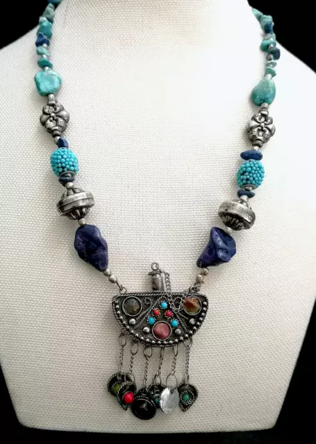 Lunga Collana Etnica Nepal Con Ampolla Porta-Profumo E Pietre Varie.