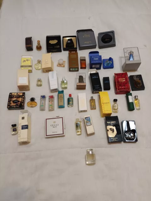 Lot de 25 Miniatures Parfum Marques Diverses Avec Boites