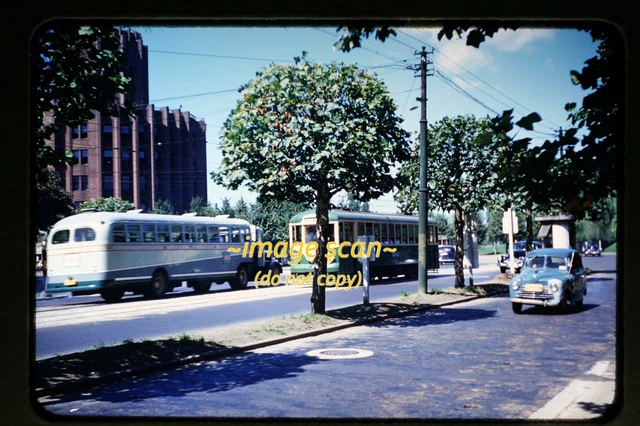 Tokyo, Japan, Trolley & Bus in 1952, Kodachrome Slide b26a 東京の写真