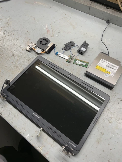 HP-COMPAQ PRESARIO CQ57 SERIES CQ57 Parts Lot
