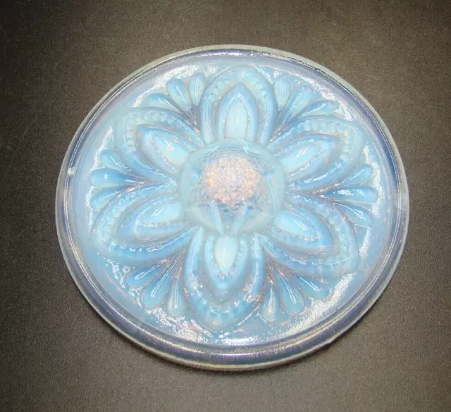 Sandwich Glass Opalescent Curtain Tieback