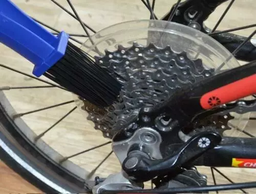 Cycling Bicycle Motorcycle Chain Cleaning Tool Gear Grunge Brush Cleaner Plastic 3