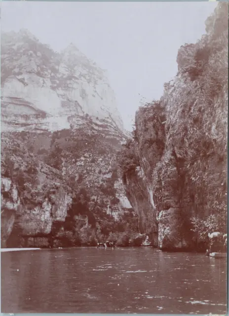 France, Gorges du Tarn, Vue sur un lac, Vintage print, circa 1890 Tirage vintage