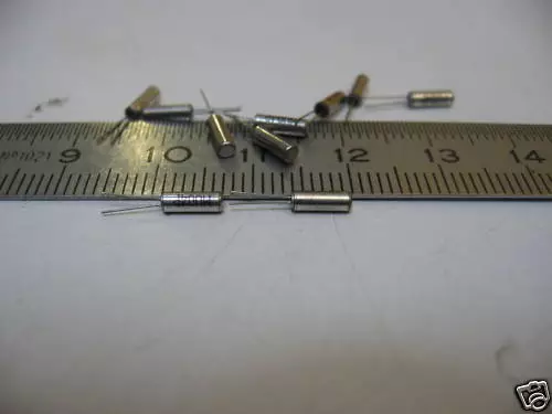 Lot de 20 quartz horloge 32,768 Khz 2x6mm   MU206S32K76