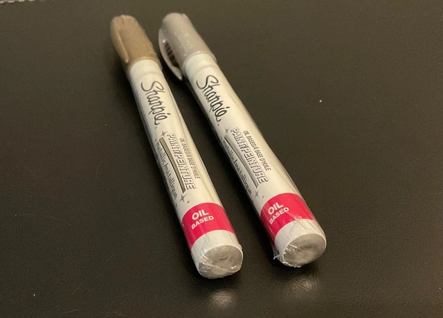 Sharpie Oil Based Paint Pen Metallic Silver / Gold Fine Point NEW SEALED