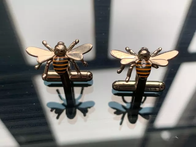 Beautiful French Vintage Creator CUFFLINKS - Small Bee - 3/4" - Enamel