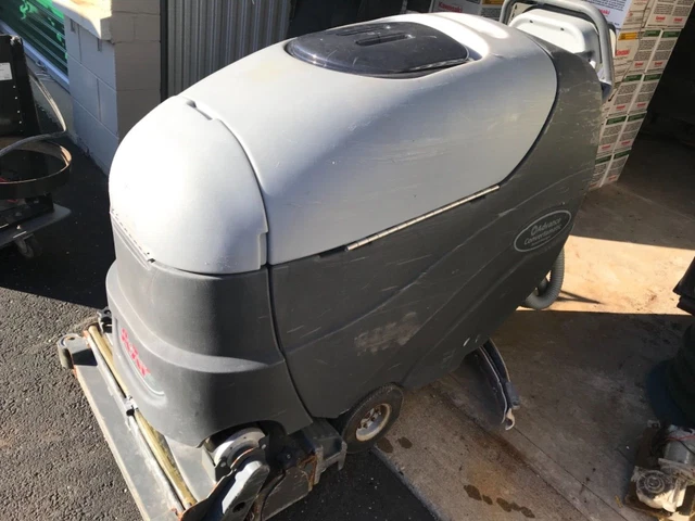 Advance Convertamatic X26C-C Walk Behind Scrubber, Cylindrical Brush, Used