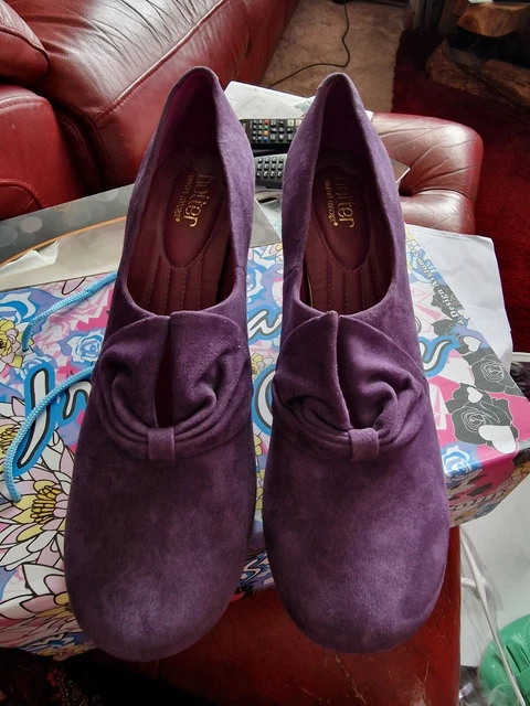Purple suede 2025 shoes ladies