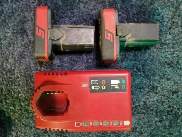 Snap on online flashlight battery charger