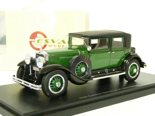 Esval Models 1:18 1928 Cadillac série 341A berline de ville Al Capone
