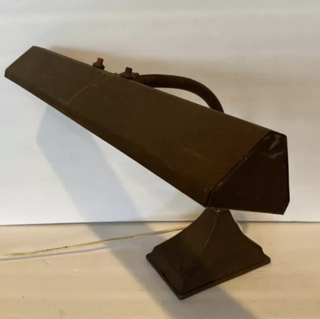 Cast Iron Base Banker's Desk Lamp 1950’s or 60’s Art Deco Vintage Retro Style
