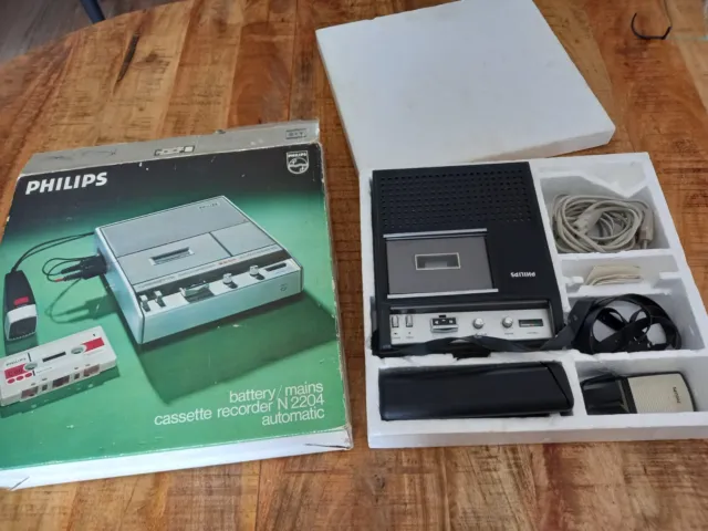 Vintage magnétophone cassette Philips N 2204 avec housse acces et boite