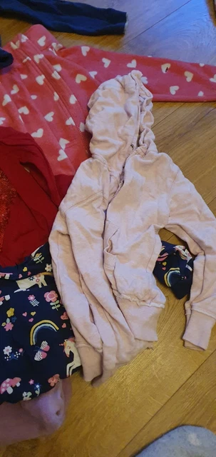 Girls clothes bundle age 4-6years Inc unicorn all in one 2