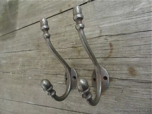 Pair Of Classic Antique Style Acorn Double Coat Hook Cast Iron Hook R2