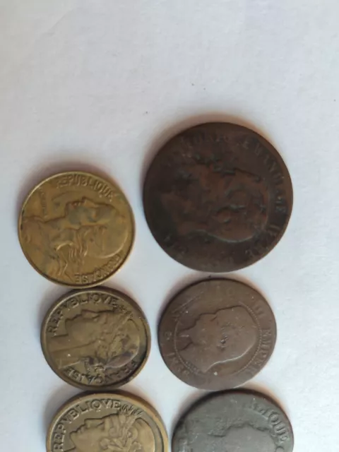 Lot Frankreich und Italien Emanuele 9 Stück Centimes + Francs 2