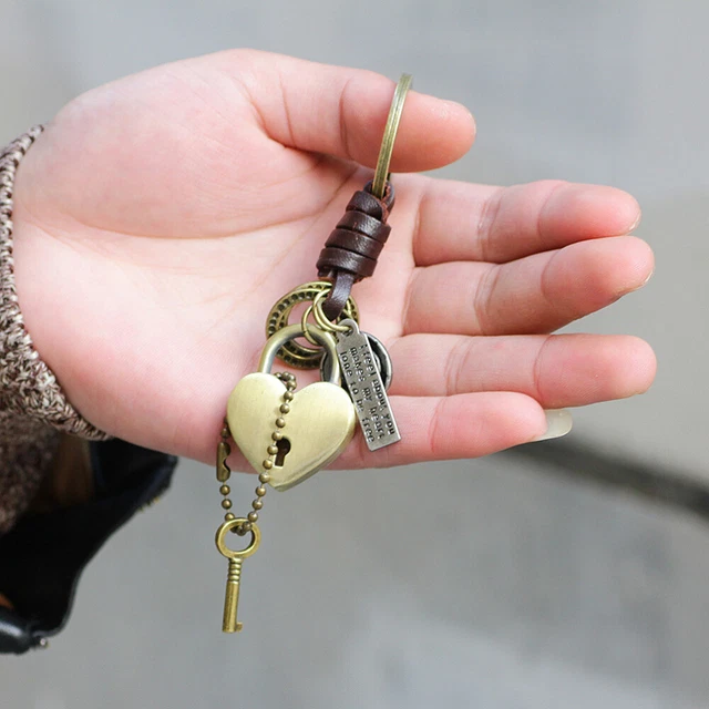 Creative Gift Keychains Key Chain Man Men Keychain Hanging Pendant Keychains 11
