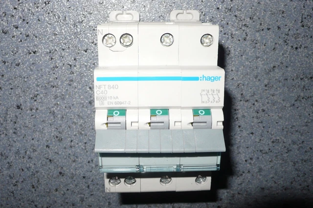 HAGER DISJONCTEUR DIFFERENTIEL Hi triphasé Courbe D D40 40A 300mA