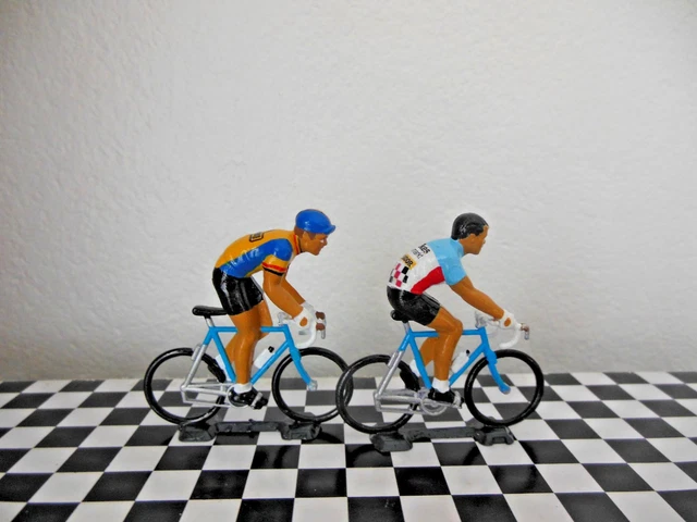 Lot De 6 Coureurs Cyclistes Miniatures 1/32 Tour De France - Figurines Alu à Peindre