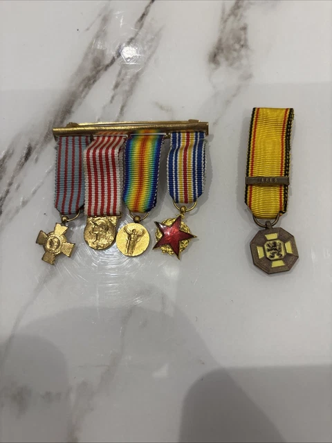 Médaille Valeur Et Discipline Française Avec Sa Miniature, Décoration Officielle