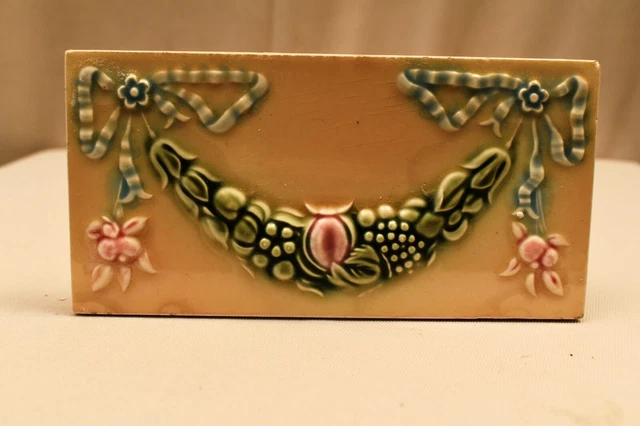 Antique Border Tile Japan Majolica Art Nouveau Festoon Garland Flower Saji "052