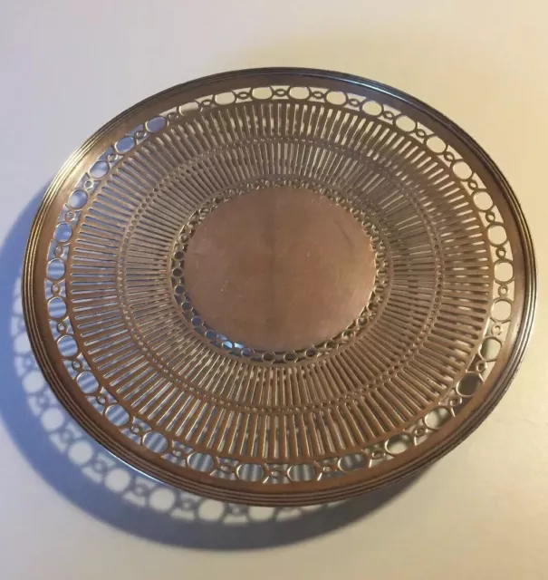 Vintage Meriden Britannia 48 Reticulated Round Silverplate Serving Plate 10”