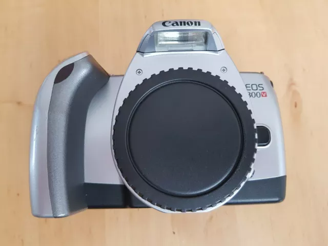 Canon EOS 300V Body (neue Batterien) mit orig. Canon Gurt