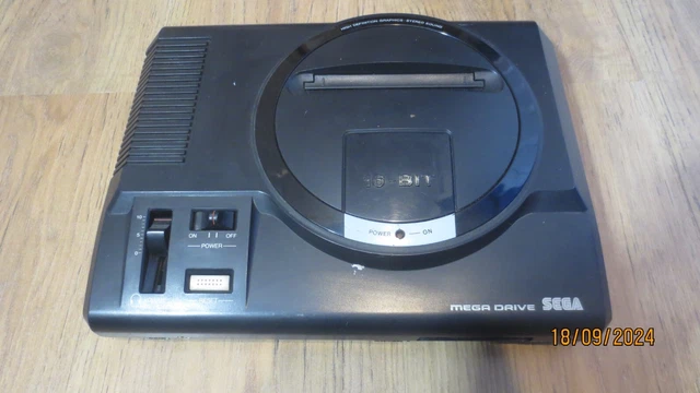 Console SEGA Megadrive Classic Noir + 2 Manettes d'occasion