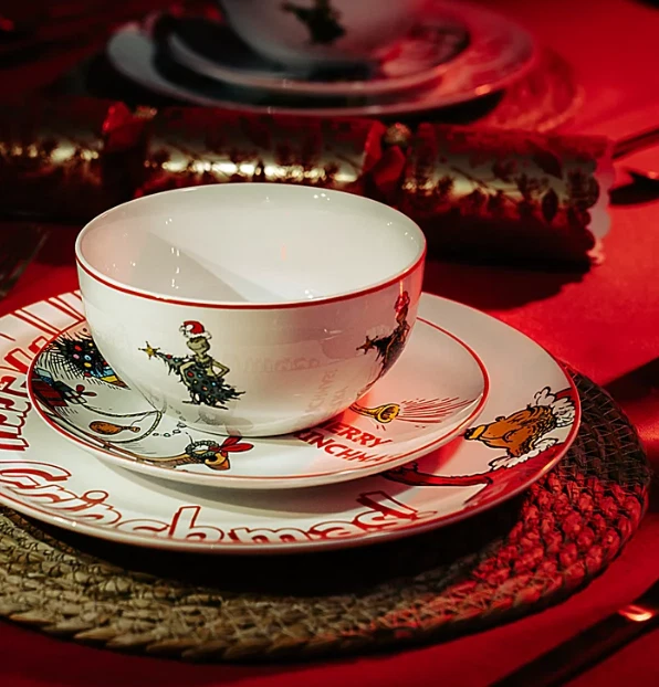 THE GRINCH ‘MERRY Grinchmas’ 12PC Porcelain Dinner Set Christmas Plates ...