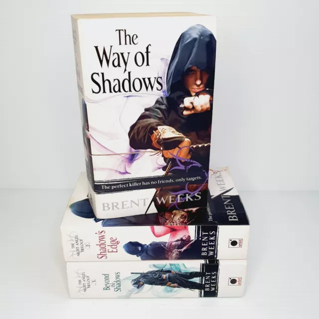 The Way of Shadows (Night Angel, #1) by Brent Weeks